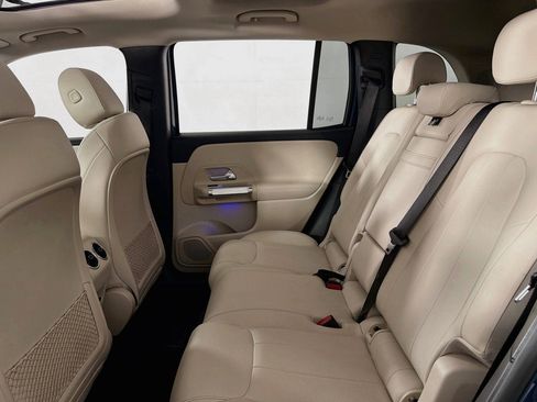 Used 2023 Mercedes-Benz GLB 250 image 8