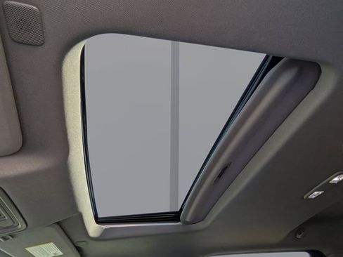 Used 2021 GMC Sierra 1500 Denali w/ Denali Carbonpro Edition image 19