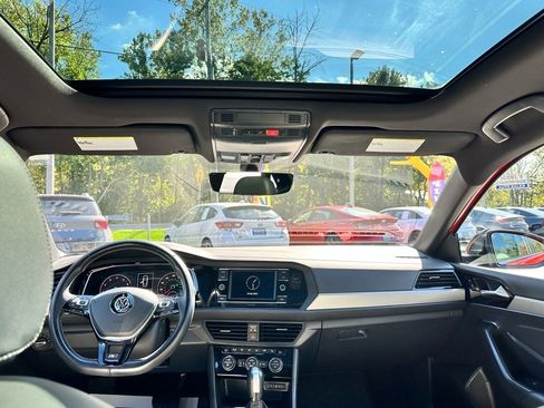 Used 2021 Volkswagen Jetta R-Line w/ R-Line Cold Weather Package image 13