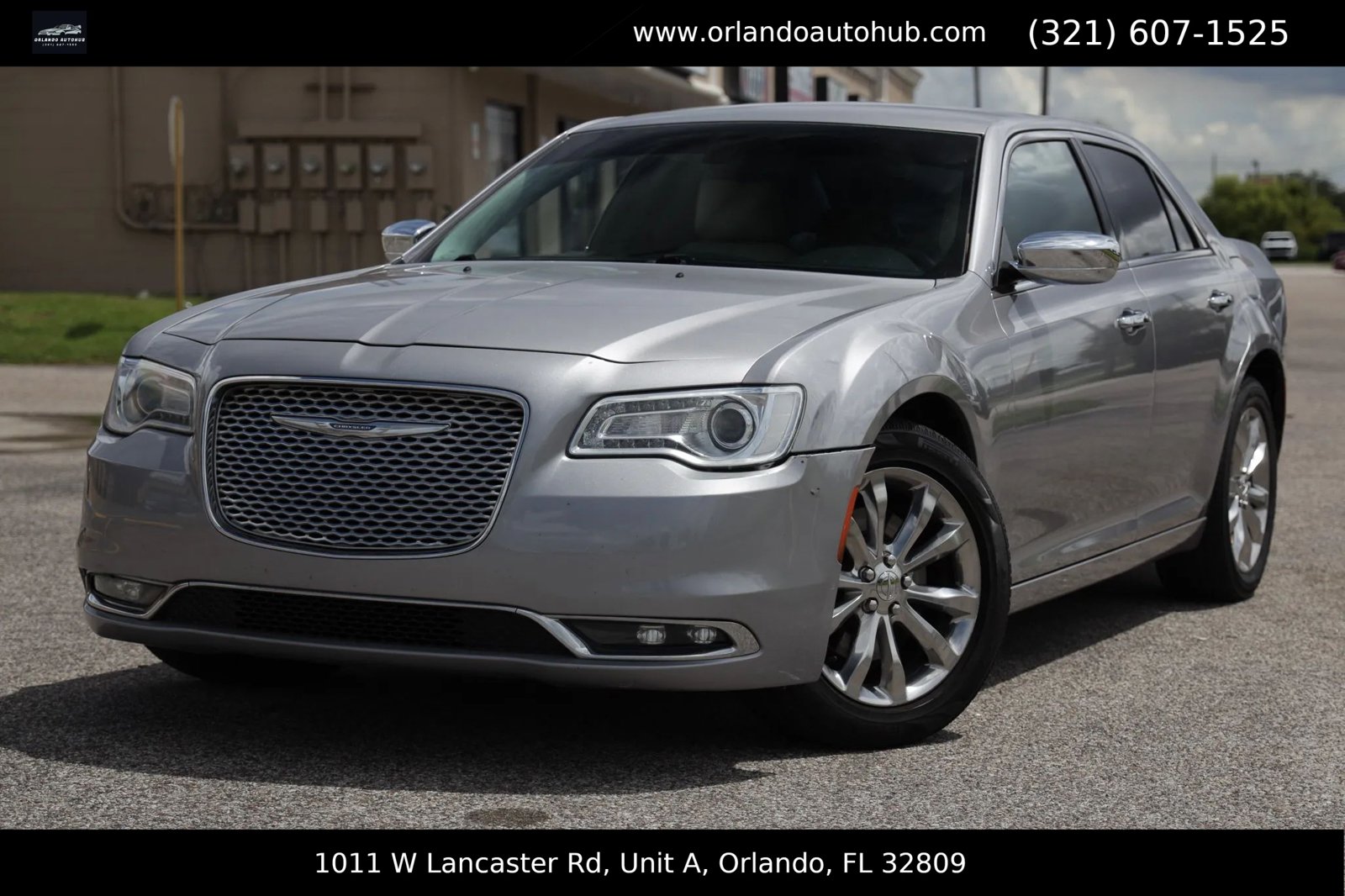 Used 2018 Chrysler 300 Limited AWD/4WD image 1