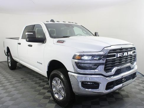 Used 2025 RAM 2500 Big Horn image 24