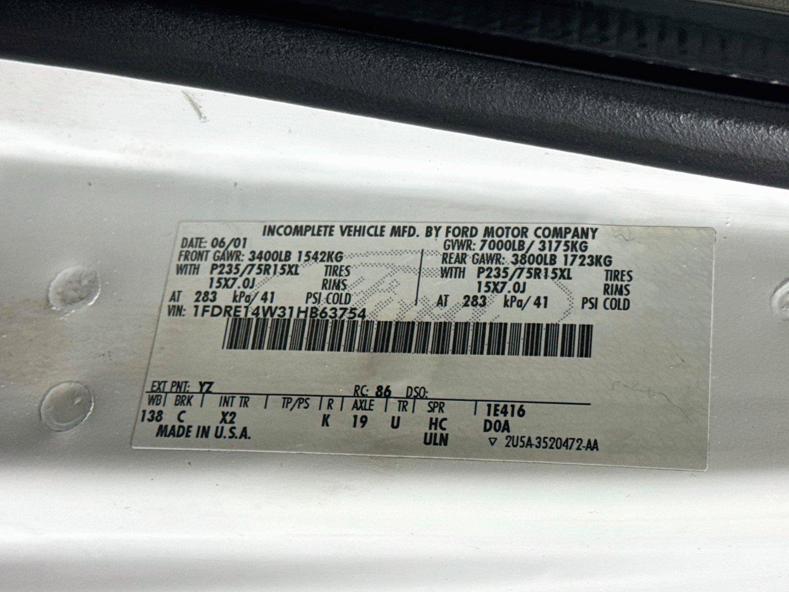 Used 2001 Ford E-150 and Econoline 150 RWD image 27