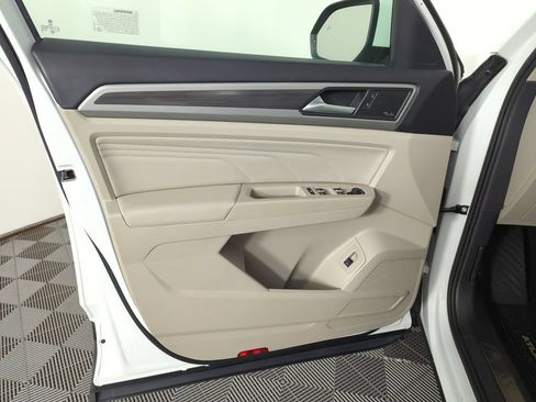 Used 2021 Volkswagen Atlas SEL Premium AWD/4WD image 17