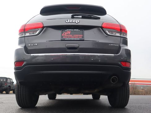 Used 2018 Jeep Grand Cherokee Limited image 8