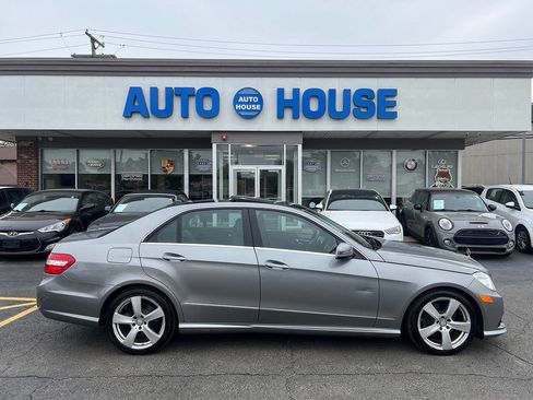 Used 2010 Mercedes-Benz E 350 4MATIC Sedan w/ Premium 1 Pkg image 9
