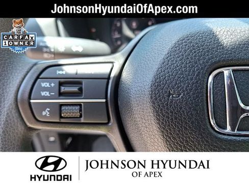 Used 2025 Honda Accord SE image 19