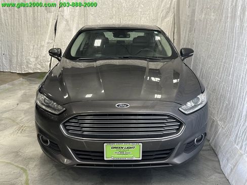 Used 2016 Ford Fusion SE image 19