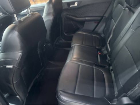 Used 2020 Ford Escape Titanium image 11