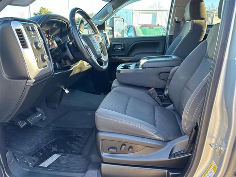 Used 2019 GMC Sierra 2500 SLE image 10