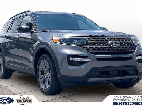 Used 2023 Ford Explorer XLT w/ Equipment Group 202A AWD/4WD image 1