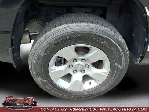 Used 2022 RAM 1500 Big Horn AWD/4WD image 17
