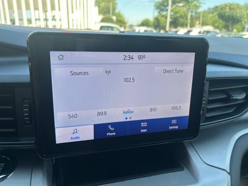 Used 2021 Ford Explorer XLT RWD image 13