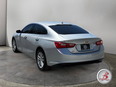Used 2018 Chevrolet Malibu LT FWD image 5