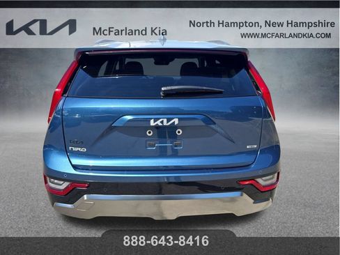 Used 2025 Kia Niro SX Touring FWD image 5