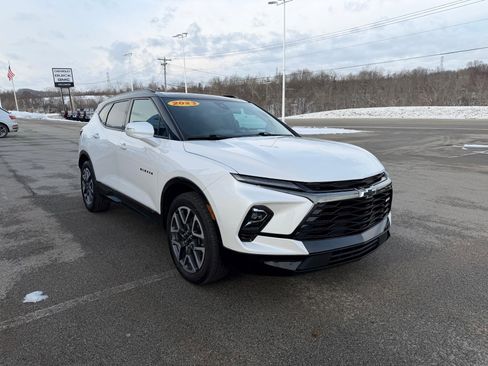 Certified 2023 Chevrolet Blazer RS w/ Enhanced Convenience Package image 5