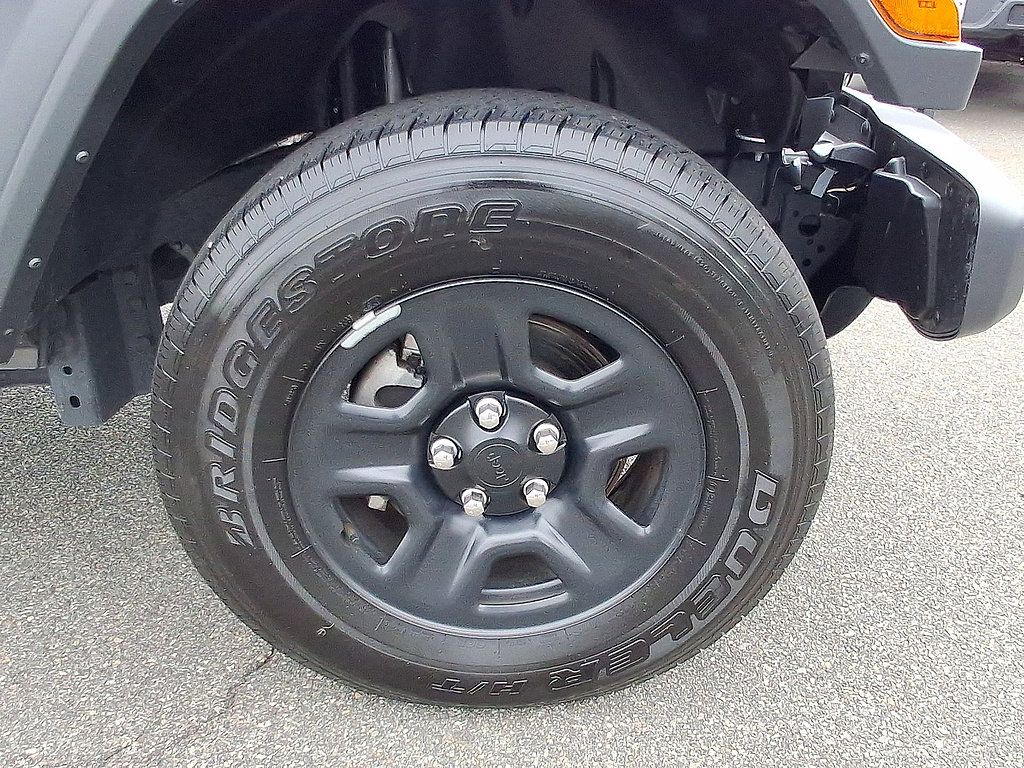 Used 2025 Jeep Gladiator Sport AWD/4WD image 33