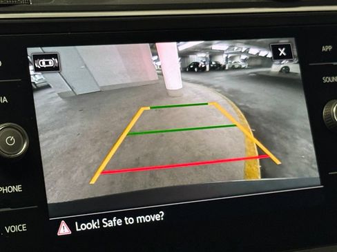 Certified 2021 Volkswagen Tiguan SE AWD/4WD image 29