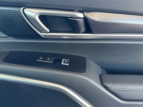 New 2025 Kia Telluride S image 22