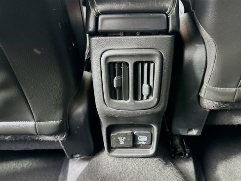 Used 2021 Jeep Compass Latitude w/ Sun and Sound Group FWD image 27