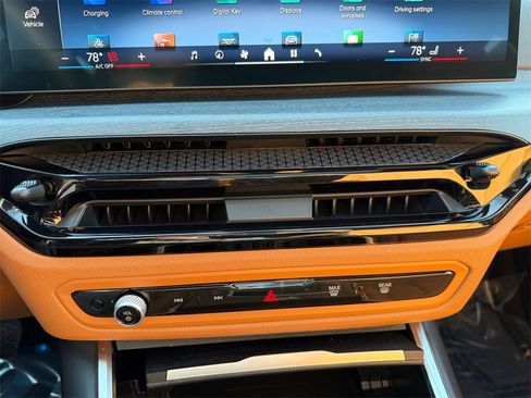 Used 2025 BMW i4 xDrive40i w/ Premium Package image 28