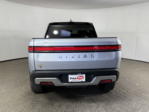 Used 2023 Rivian R1T Adventure image 9