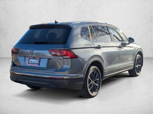 Used 2022 Volkswagen Tiguan SE image 5
