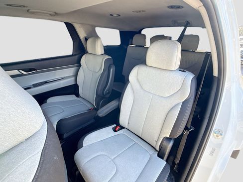 Used 2021 Hyundai Palisade SEL w/ Convenience Package image 23