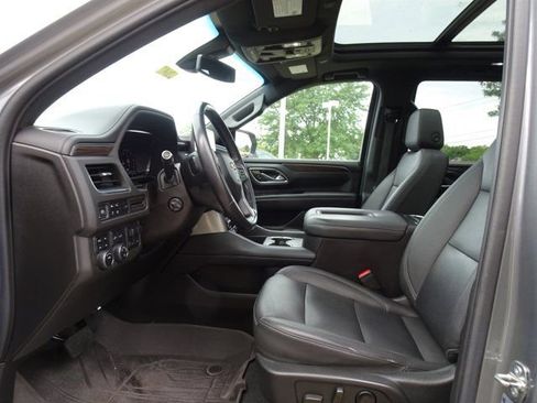 Used 2022 Chevrolet Tahoe LT w/ Luxury Package AWD/4WD image 8