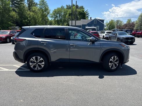 Used 2023 Nissan Rogue SV AWD/4WD image 6