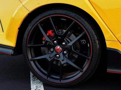 Used 2021 Honda Civic Type R Limited image 11
