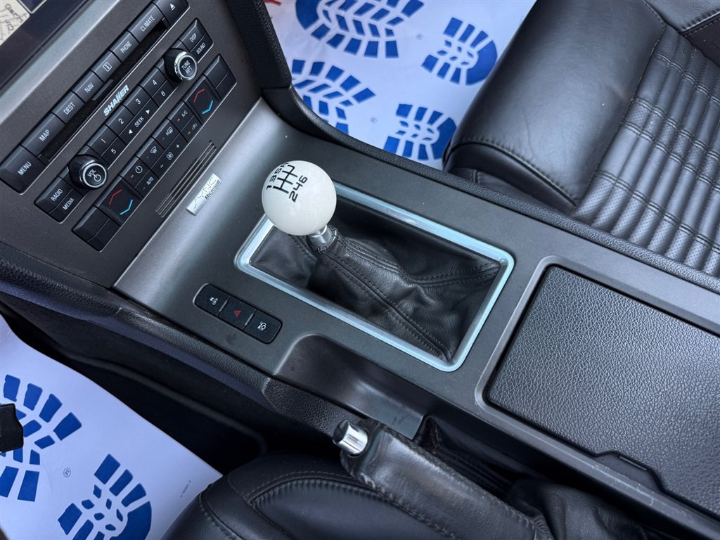 Used 2013 Ford Mustang Shelby GT500 RWD image 40