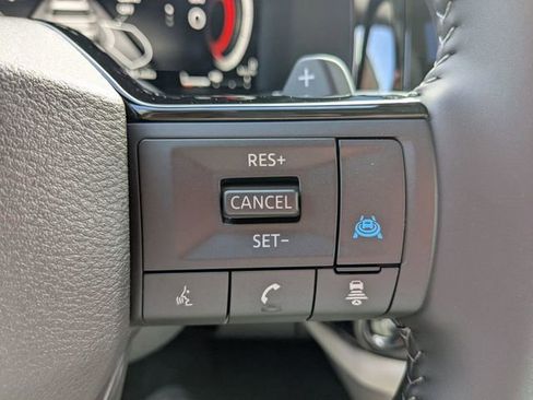 New 2026 Nissan Pathfinder SL FWD image 18