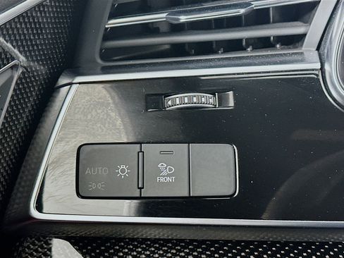 Used 2021 Audi SQ8 Premium Plus w/ Driver Assistance Package AWD/4WD image 16