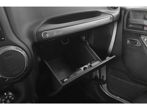 Used 2018 Jeep Wrangler Unlimited Sport S AWD/4WD image 10