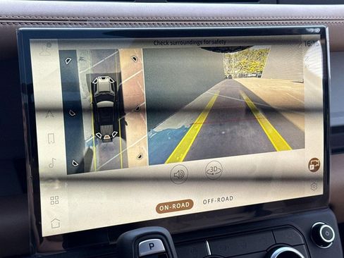 New 2026 Land Rover Defender 110 X-Dynamic SE image 27