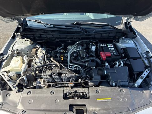 Used 2022 Nissan Altima 2.5 SV FWD image 25