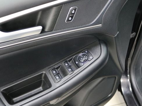 Used 2023 Ford Edge SEL w/ Convenience Package image 13