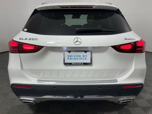 Used 2024 Mercedes-Benz GLA 250 4MATIC image 7