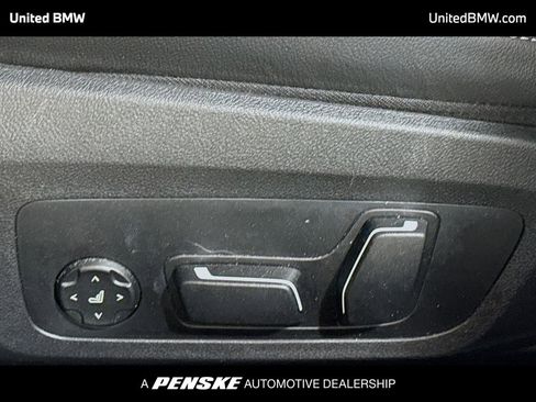 Used 2025 BMW M340i Sedan image 4