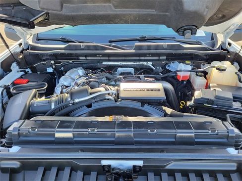 Used 2024 Chevrolet Silverado 3500 LTZ w/ LTZ Convenience Package image 26