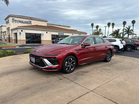 Used 2024 Hyundai Sonata SEL FWD image 1