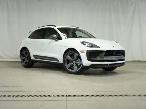 New 2026 Porsche Macan Turbo image 9