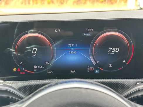 Certified 2022 Mercedes-Benz CLA 250 image 23