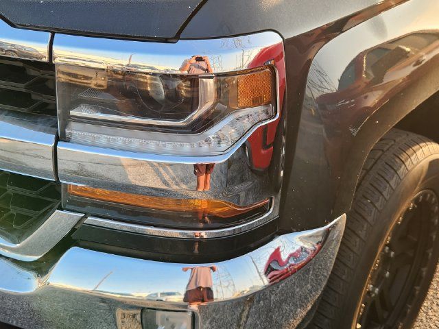 Used 2017 Chevrolet Silverado 1500 LT w/ Texas Edition RWD image 4