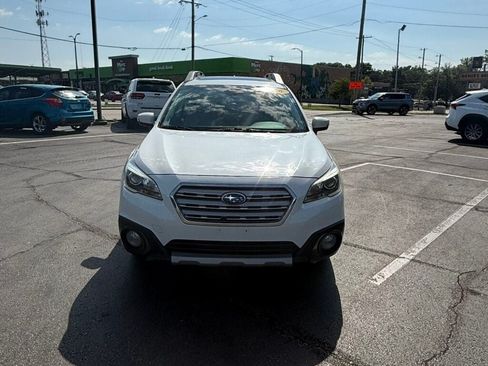 Used 2016 Subaru Outback 2.5i Limited AWD/4WD image 4