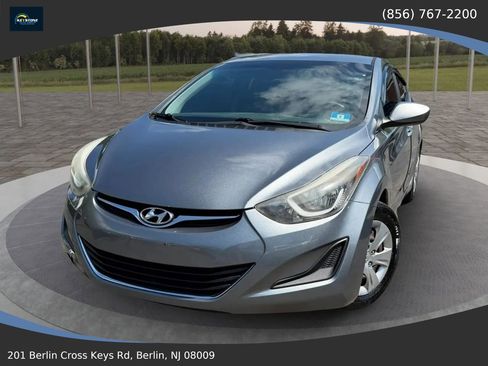 Used 2016 Hyundai Elantra SE FWD image 1
