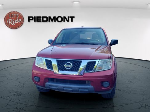 Used 2016 Nissan Frontier SV RWD image 3