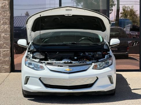 Used 2017 Chevrolet Volt LT w/ Comfort Package FWD image 22