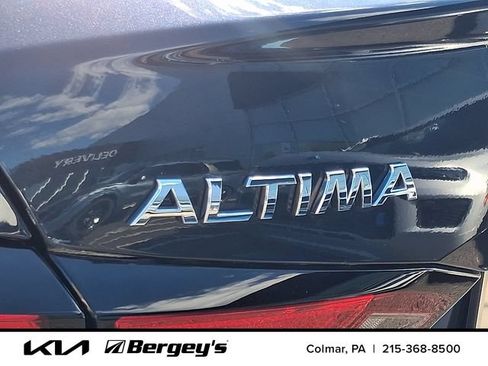Used 2022 Nissan Altima 2.5 SV FWD image 30