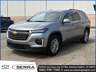 Used 2023 Chevrolet Traverse LT